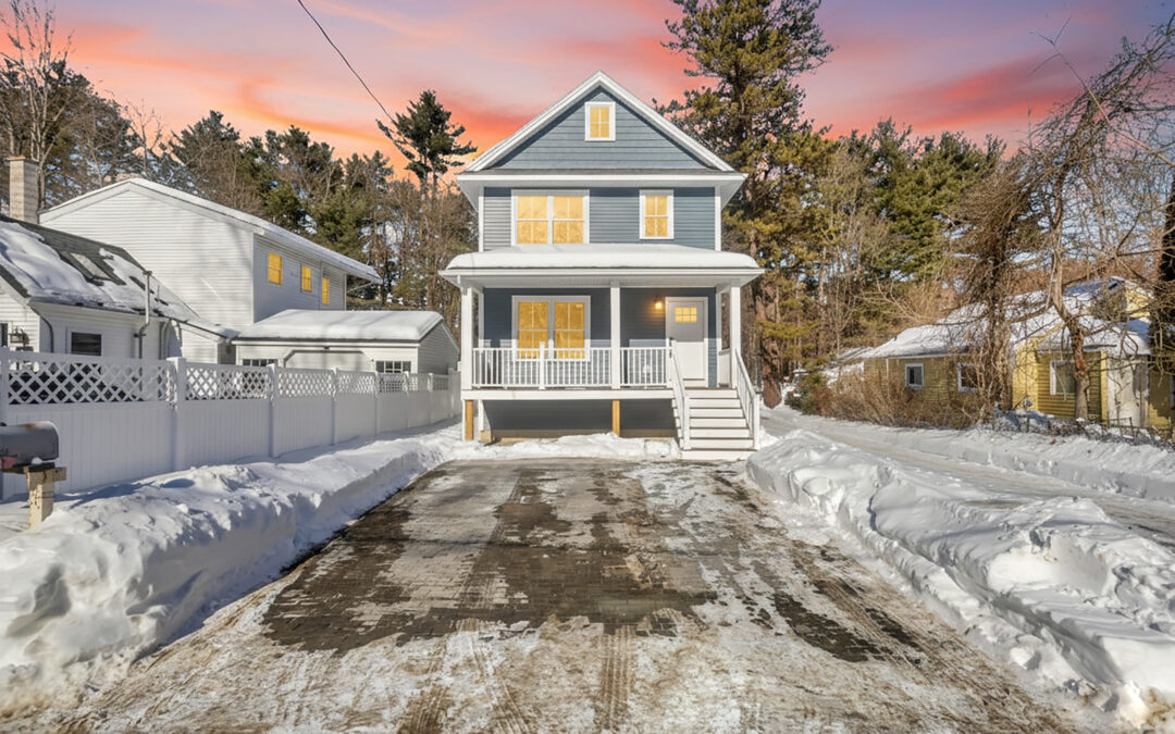 New Listing Spotlight: Modern Comfort Near Hampton Ponds 🌿